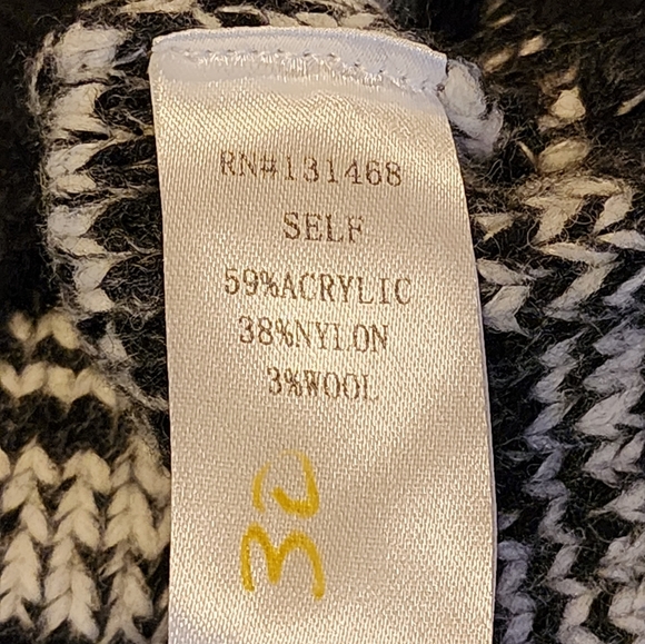 Fate by LFD Black & White Turtleneck Sweater, Marled Knit Size Medium - Picture 8 of 9